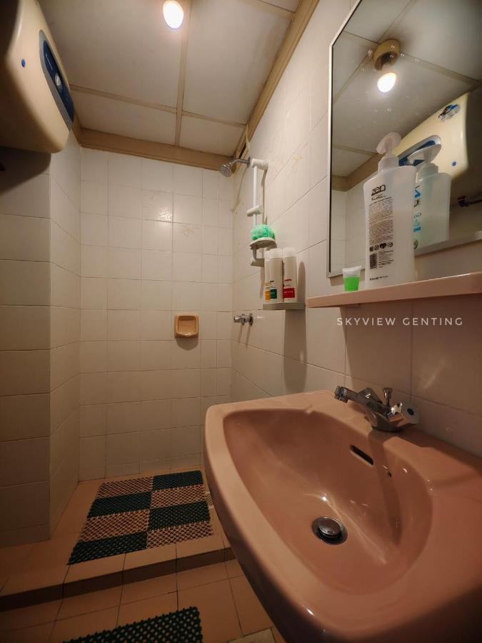 12 Pax Skyview Homestay 2 Family Room 2R2B Golden Hills Mountain View Genting Highland Гентинг Хайлендс Екстериор снимка